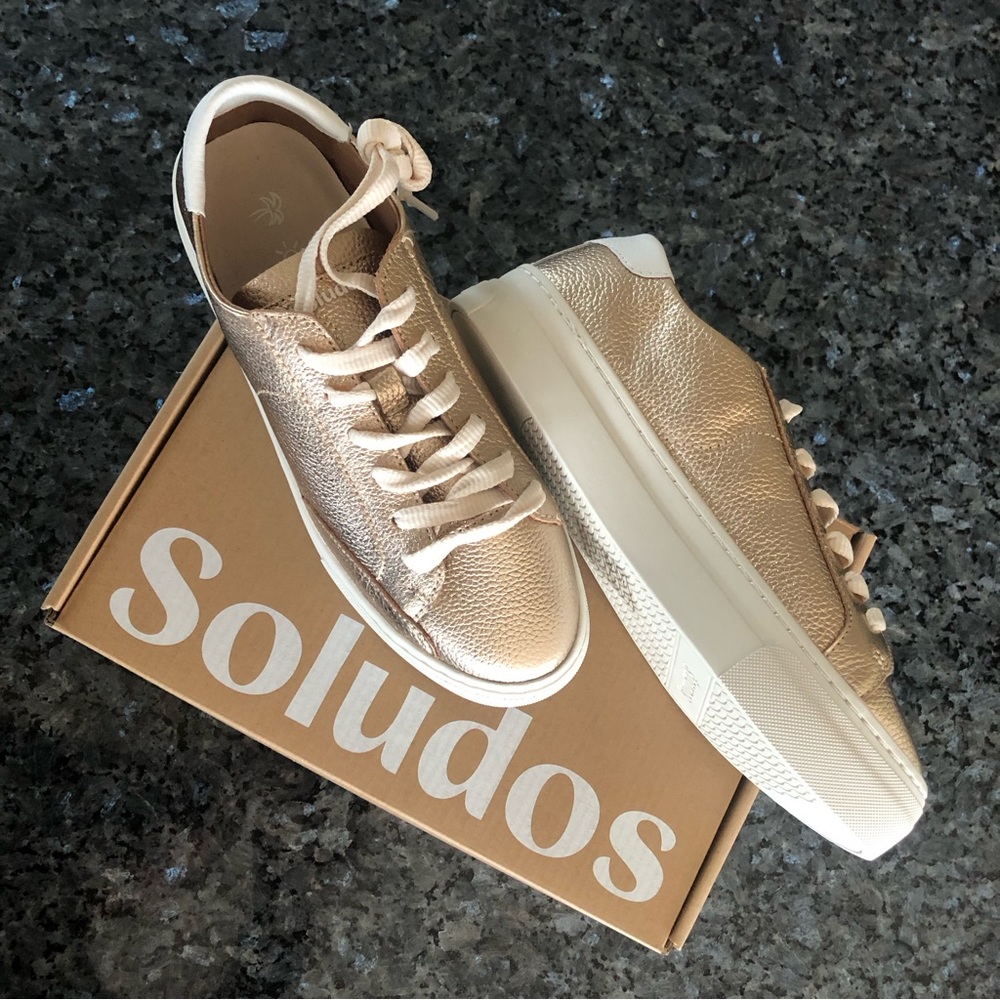 NEW SOLUDOS Ibiza Platform Rose Metallic Sneakers - Picture 4 of 16